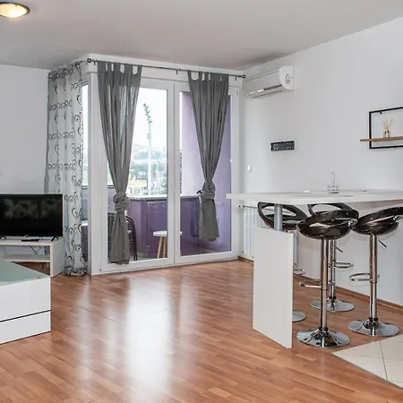 Apartment Amfiteatar Family Centre With Parking *